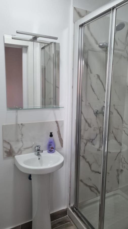 Hostal Vara Madrid Eksteriør billede