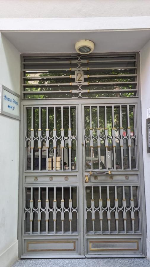 Hostal Vara Madrid Eksteriør billede