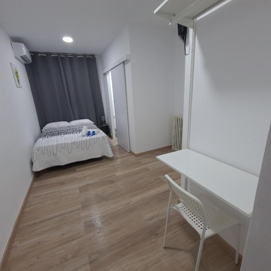Hostal Vara Madrid Eksteriør billede