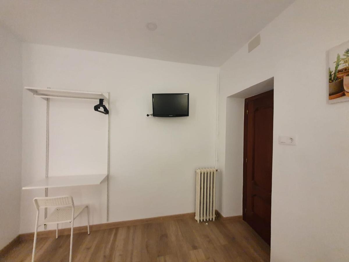 Hostal Vara Madrid Eksteriør billede